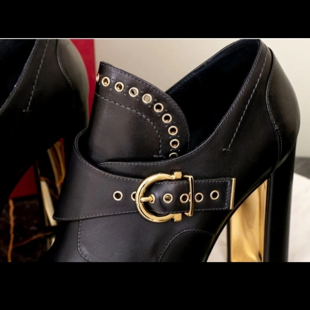 EUC SALVATORE FERRAGAMO NEVERS BOOTS 10M - Picture 3 of 15